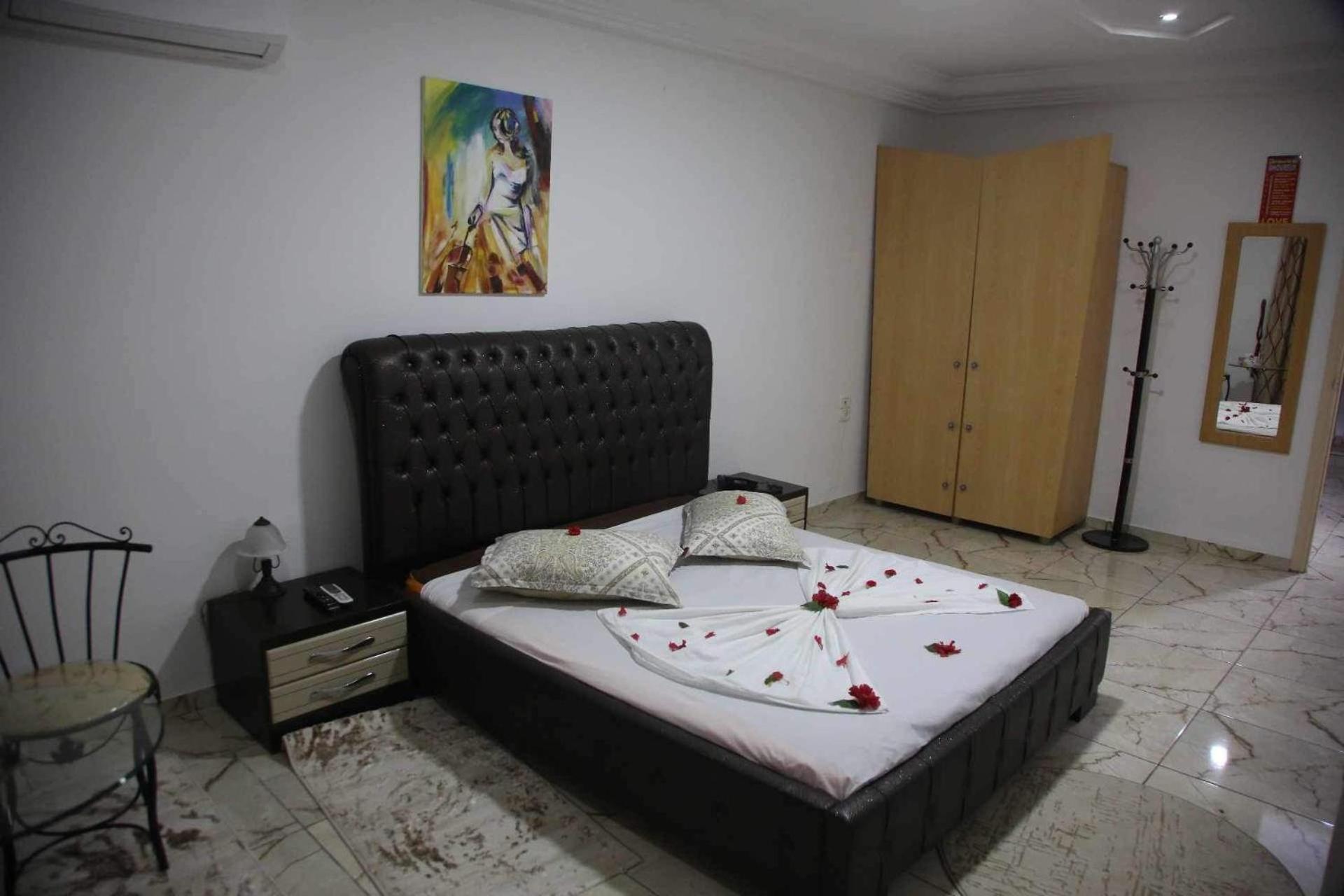 Hotel Amine Szfaksz Kültér fotó